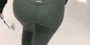 Ass voyeur 09 - Black leggings VTL + face