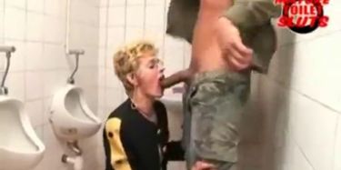 Porn Mature Toilet Slut