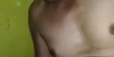 375px x 187px - Bapak ganteng di ewe pantatnya keenakan TNAFlix Porn Videos